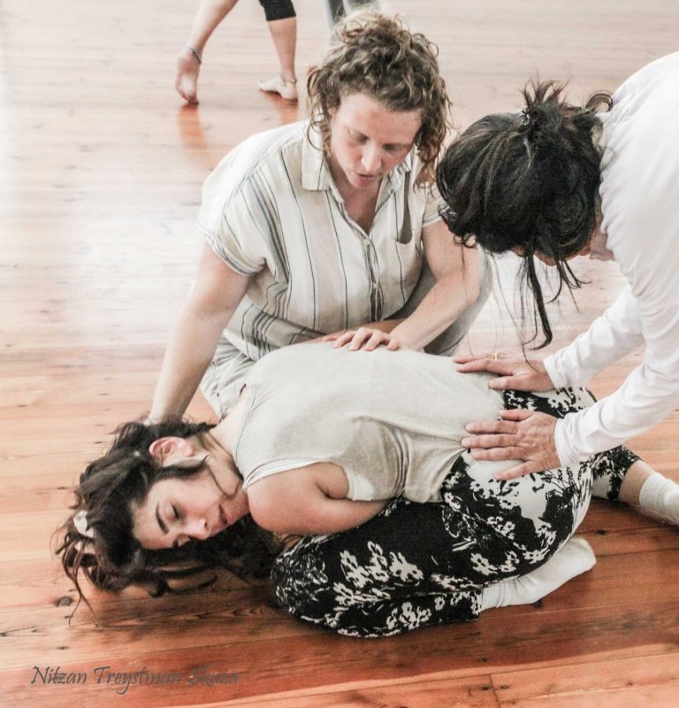 שלוש נשים בסטודיו